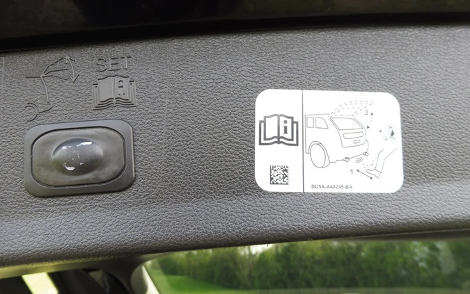 Ford Kuga cena 60900 przebieg: 174500, rok produkcji 2017 z Oborniki małe 172